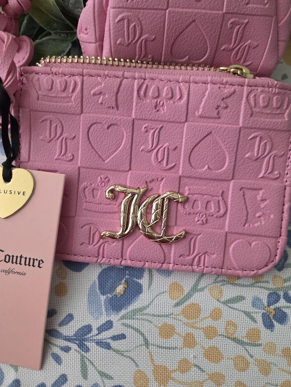 Juicy Couture Pink Embossed Coin Purse and Zip Card Wallet Set With Bag Charm - Picture 2 of 6